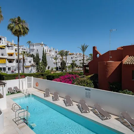 Ivy 3 Modern Bbq Gated Pool Marbella