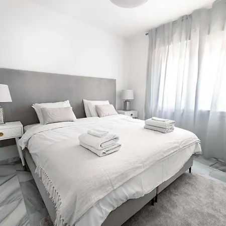 Ivy 3 Modern Bbq Gated Pool Appartamento Marbella