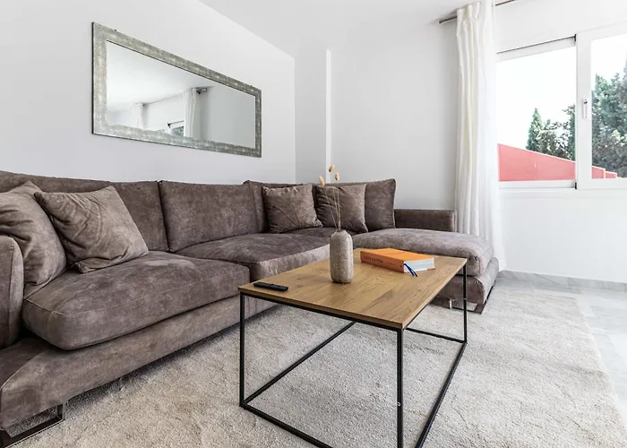 Apartamento Ivy Pool Nueva Andalucia Bbq